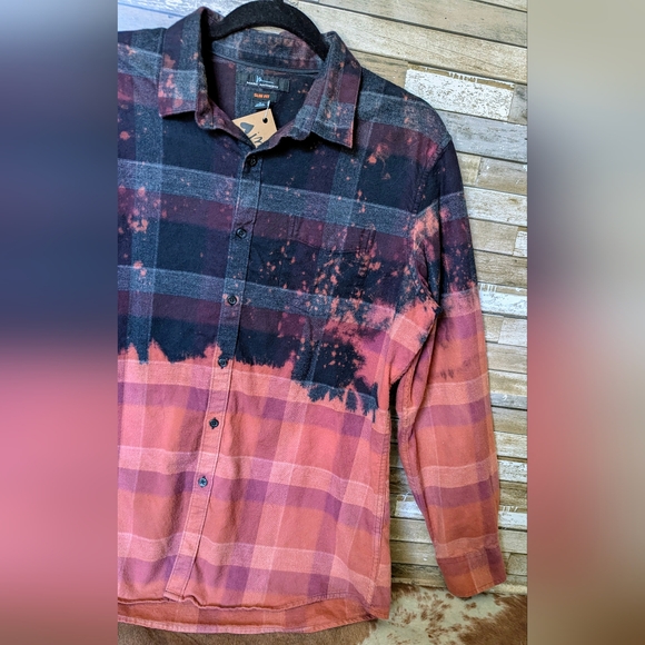 Kansas City Chiefs Mahomies Upcycled Handcrafted Dip Dye Bleach Flannel Shirt - Picture 13 of 15
